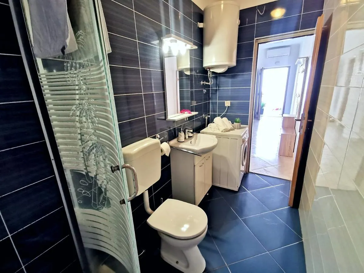 Parun Apartment Pula Croatia