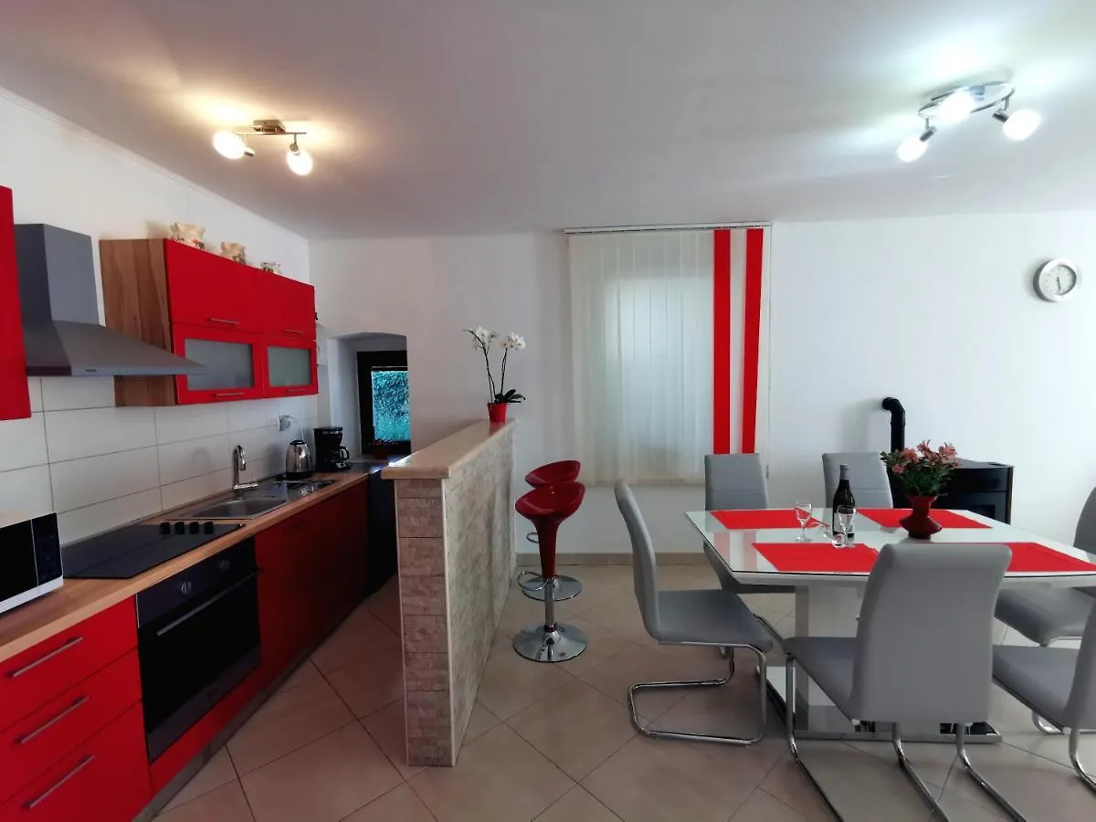 Parun Apartment Pula 0*,